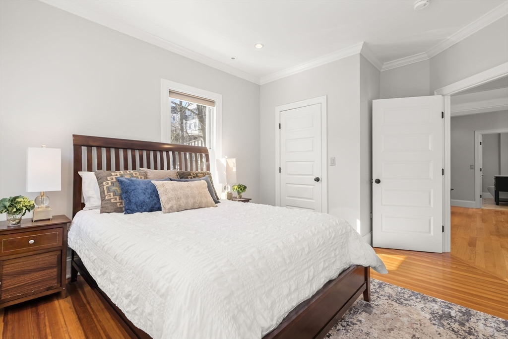 23 Rowe St # 23
