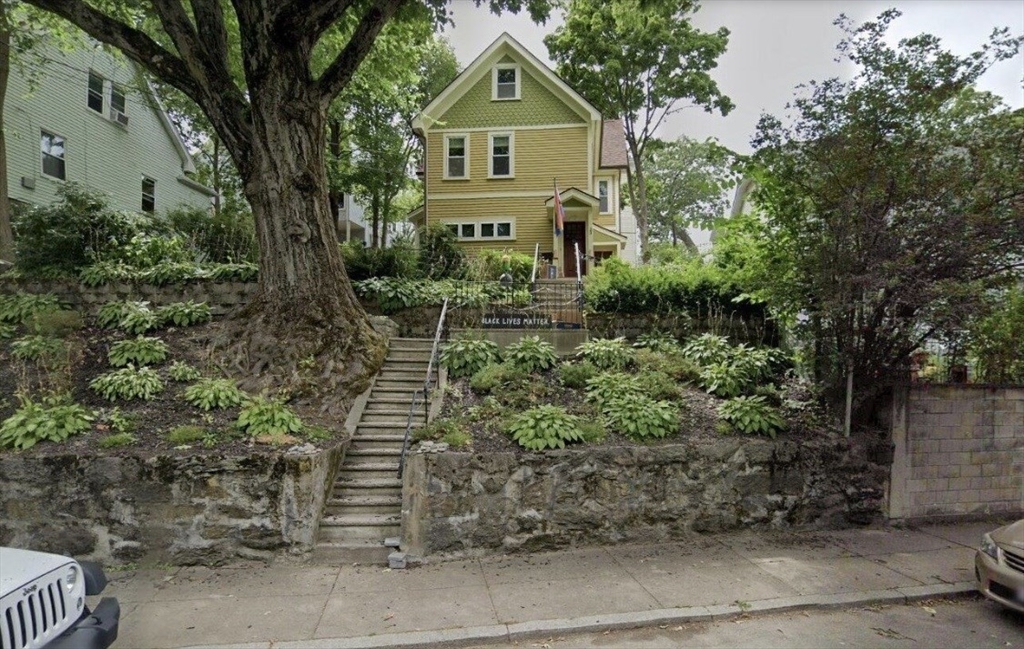 23 Rowe St # 23