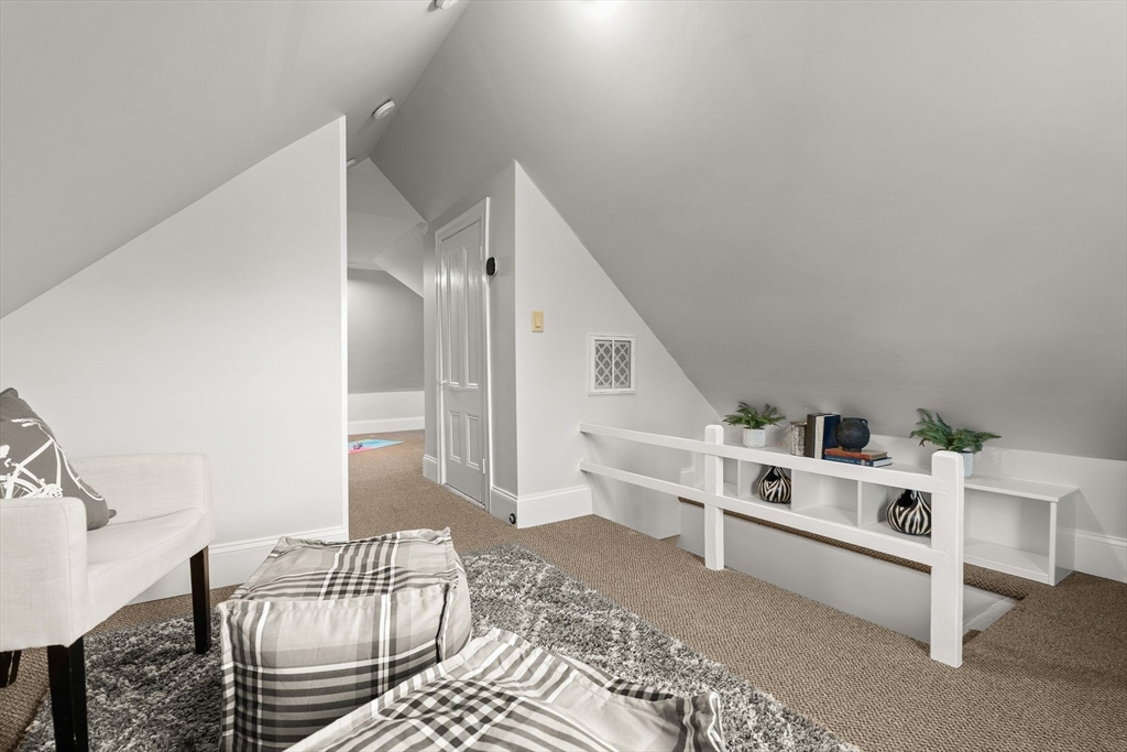 23 Rowe St # 23