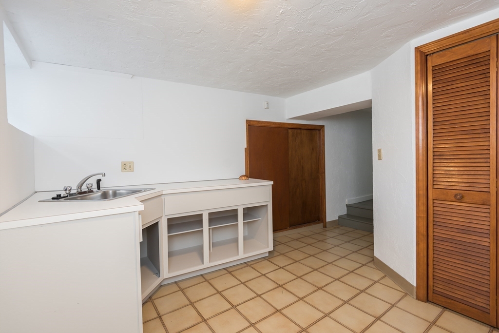 15 Eugenia Rd