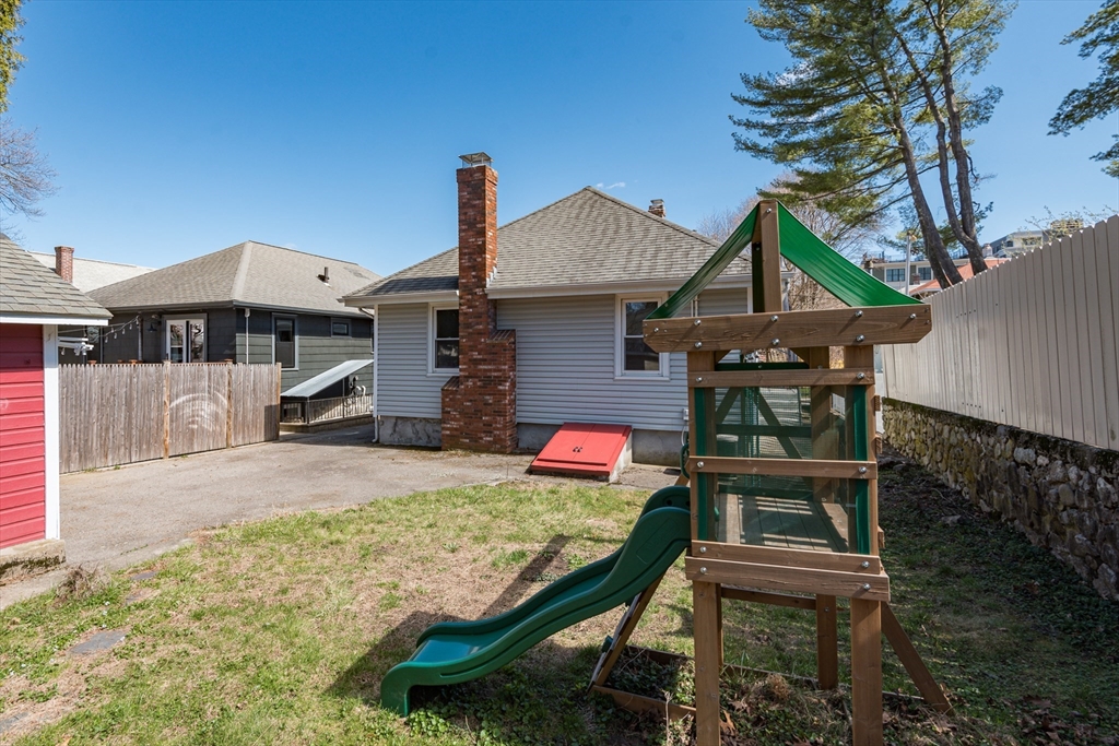 15 Eugenia Rd