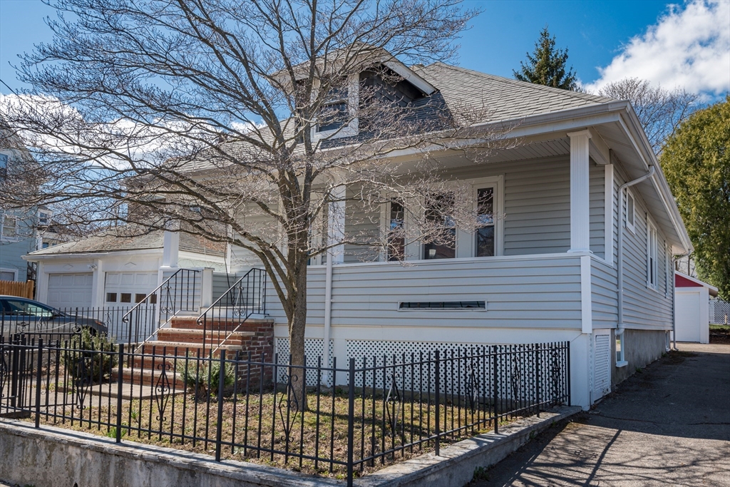 15 Eugenia Rd