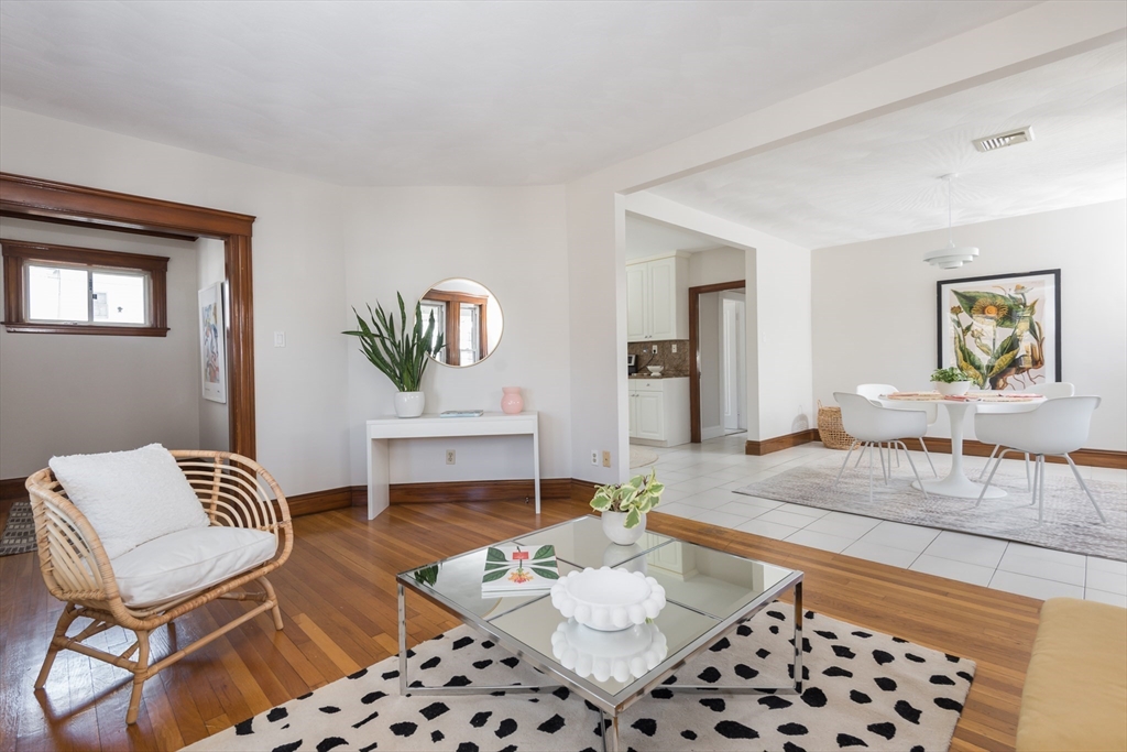 15 Eugenia Rd