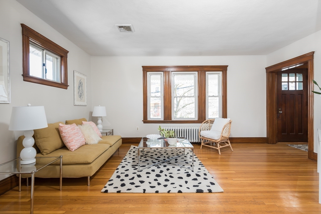 15 Eugenia Rd