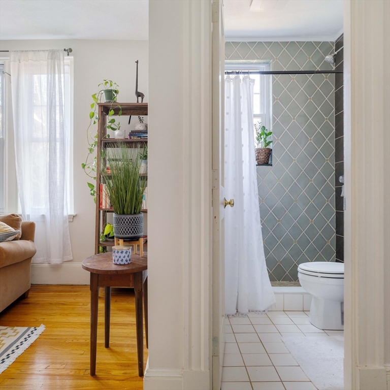 48 Robinwood Ave # 7