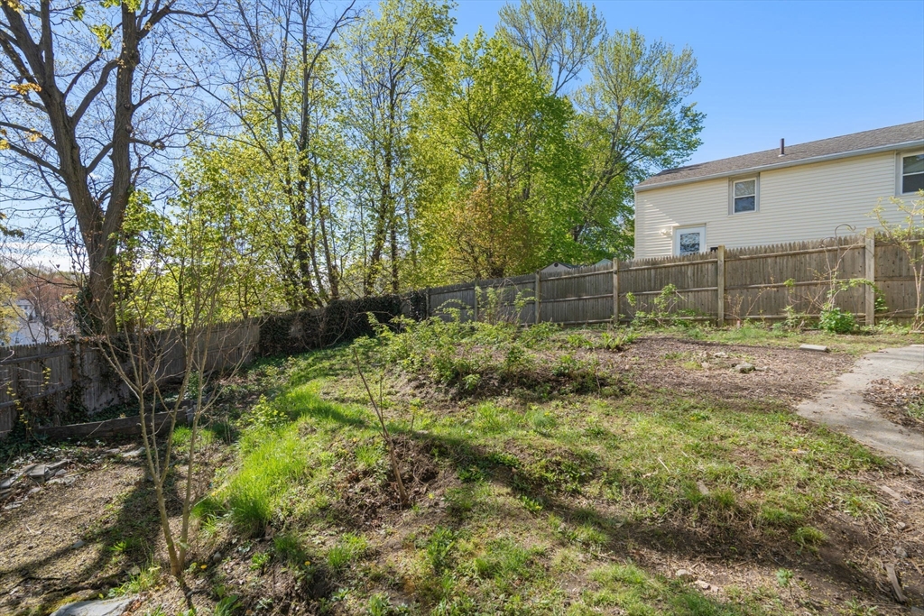 392 Poplar Street