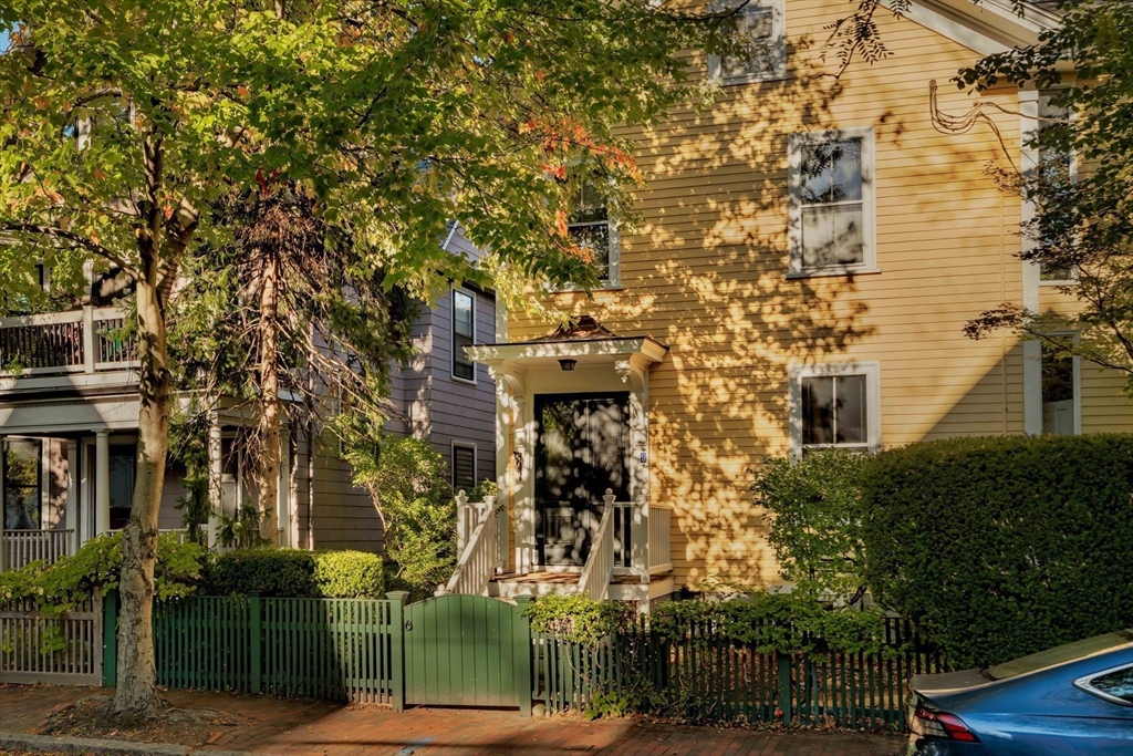 9 Orchard Street