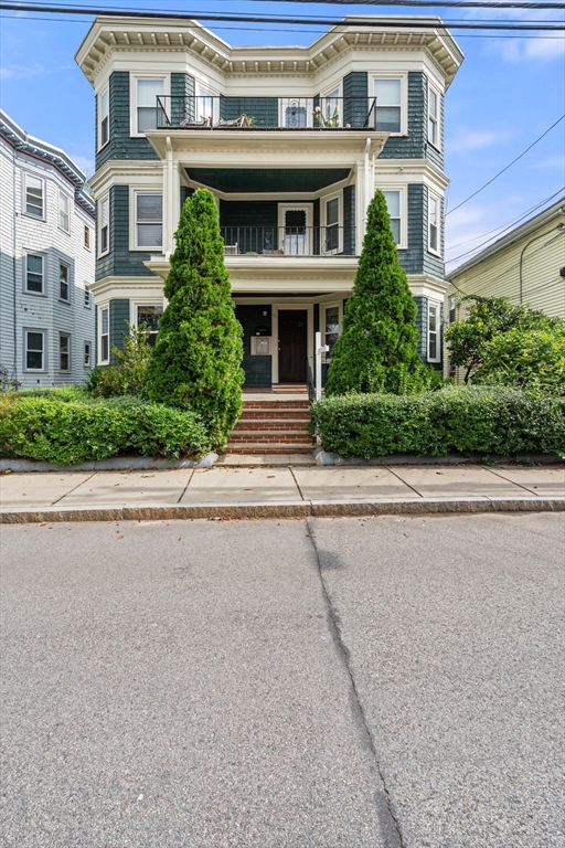 15 Oakland St # 1