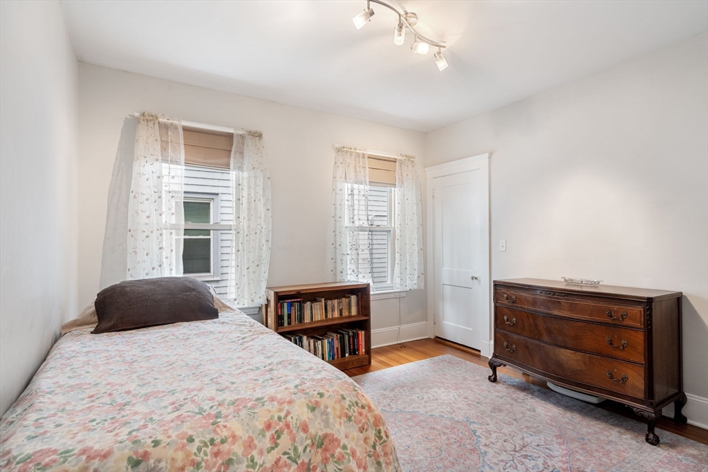 15 Oakland St # 1