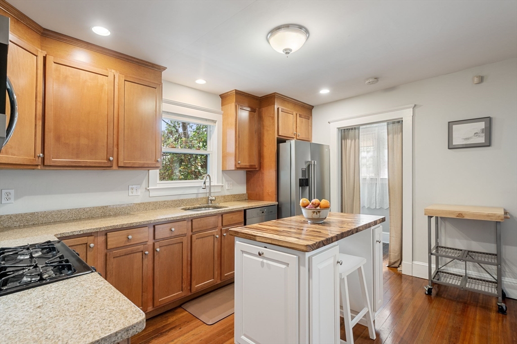15 Oakland St # 1