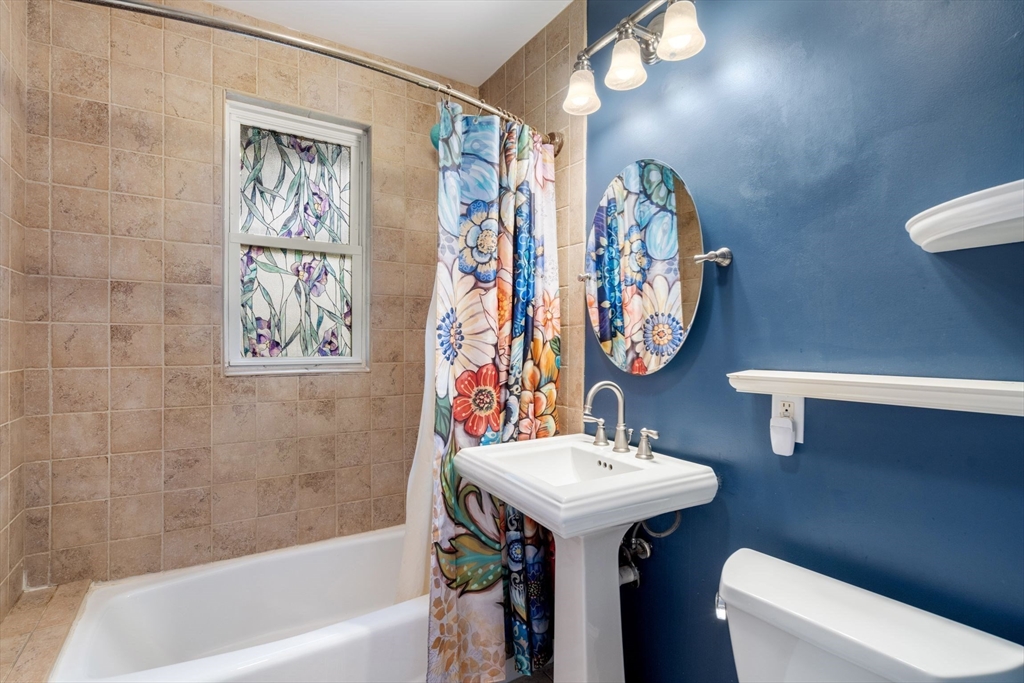 15 Oakland St # 1