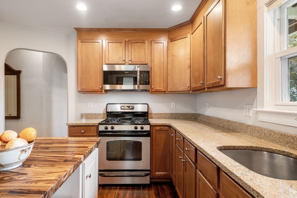 15 Oakland St # 1