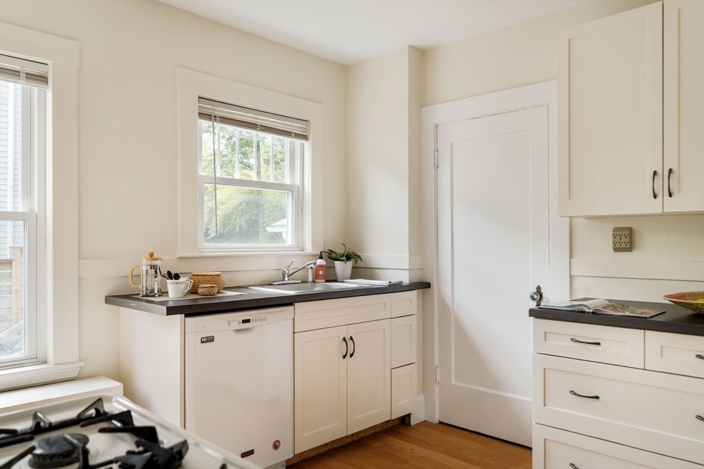 16 Arborough Road # 1