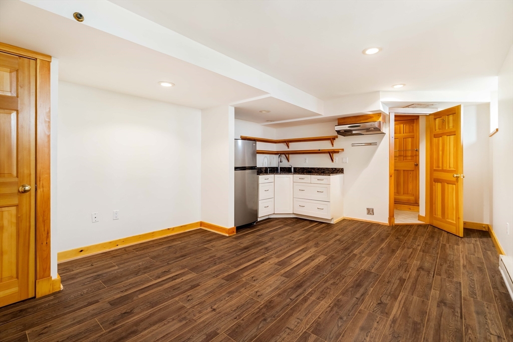 16 Arborough Road # 1