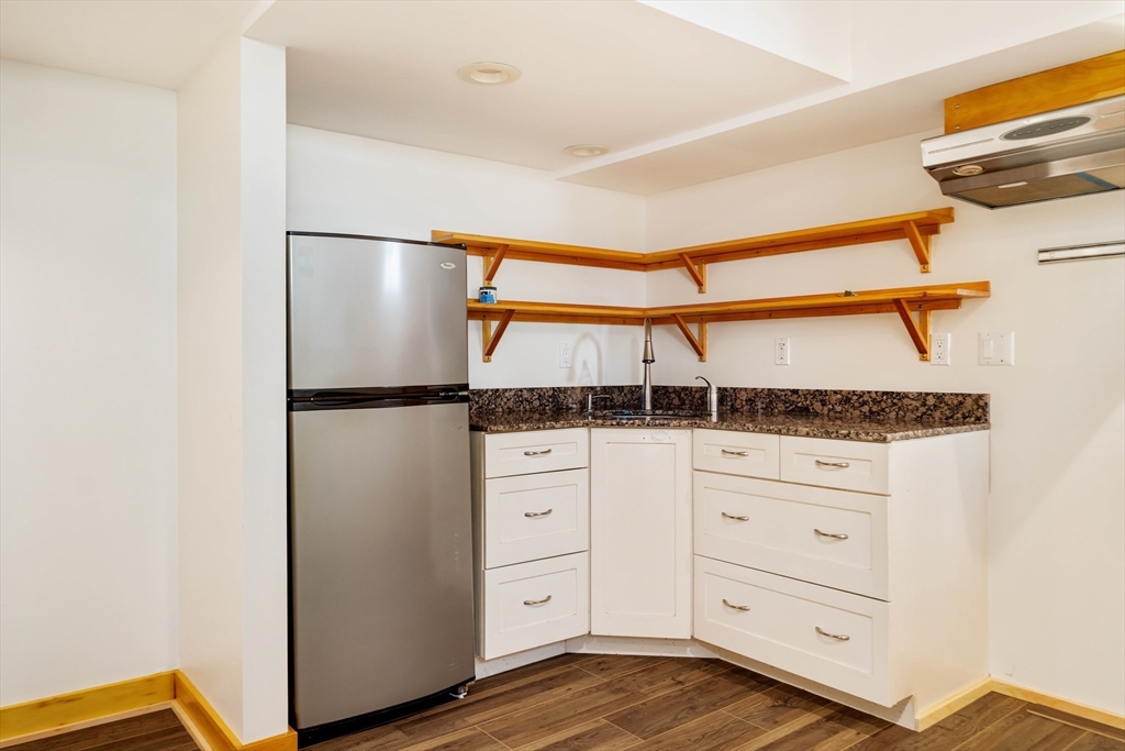 16 Arborough Road # 1