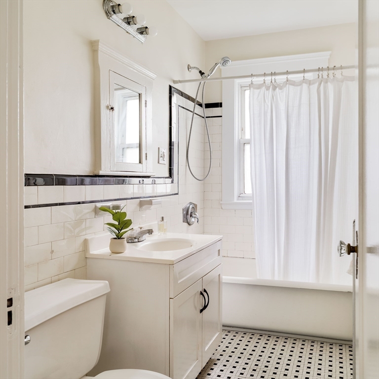 16 Arborough Road # 1