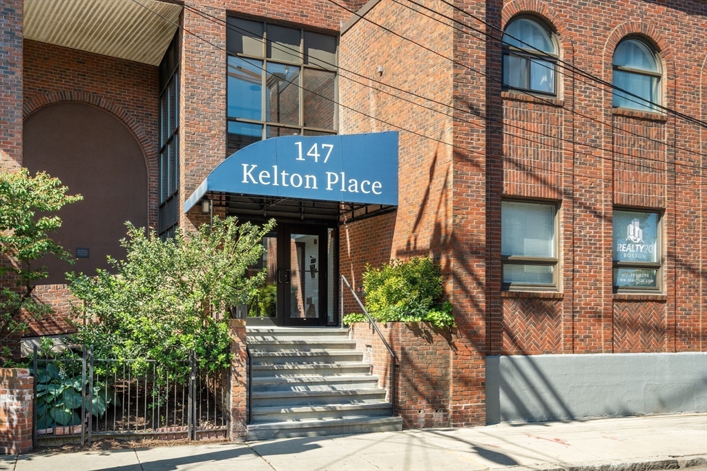 147 Kelton St # 704