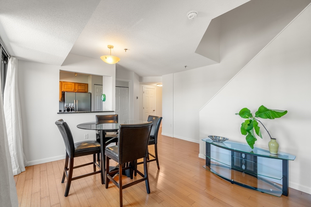 147 Kelton St # 704