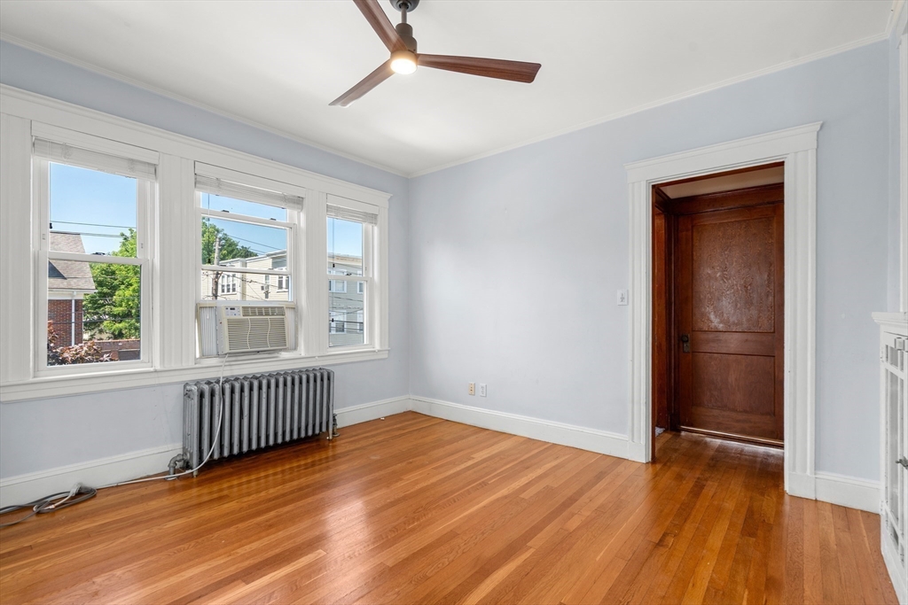21-23 Averton St
