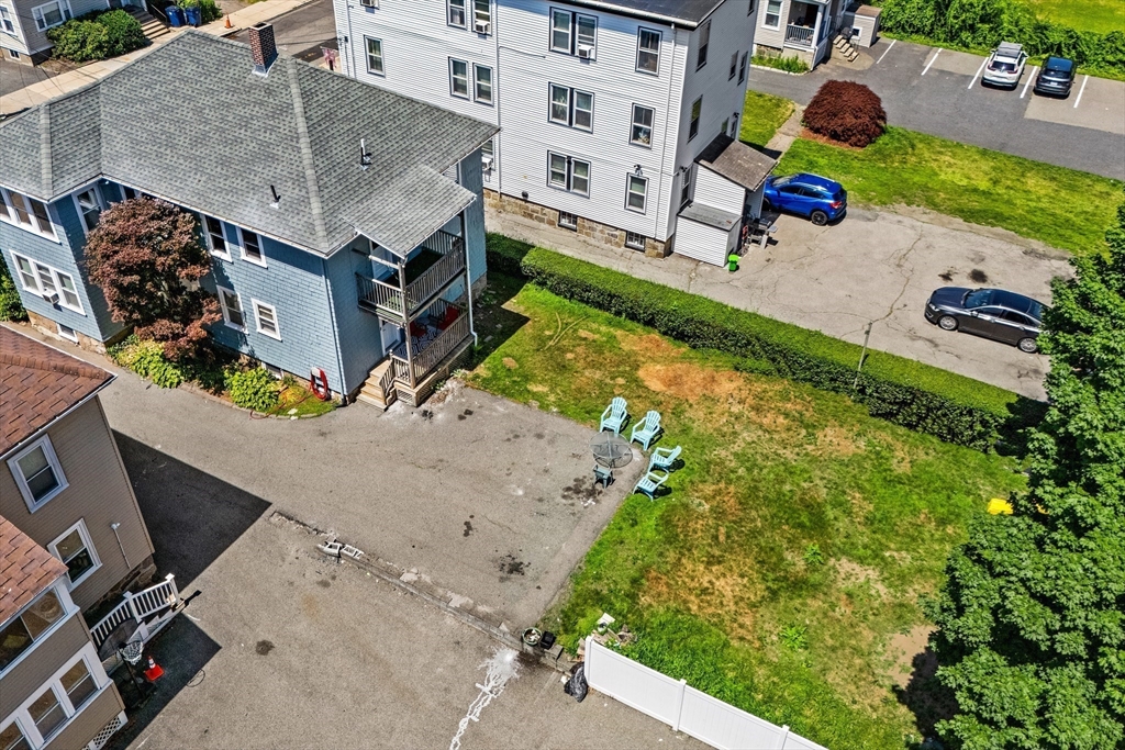 21-23 Averton St