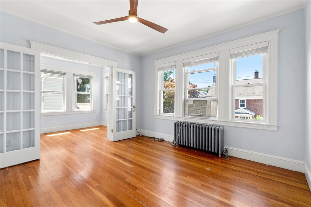 21-23 Averton St