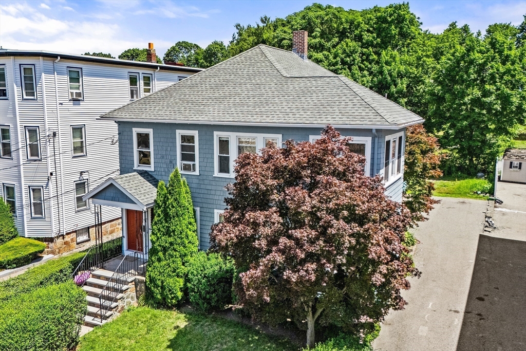 21-23 Averton St