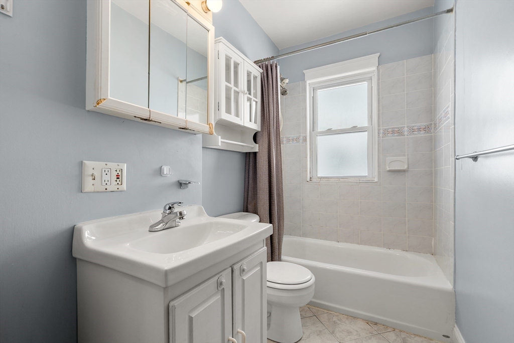 21-23 Averton St