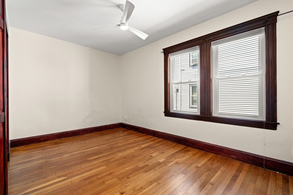 21-23 Averton St