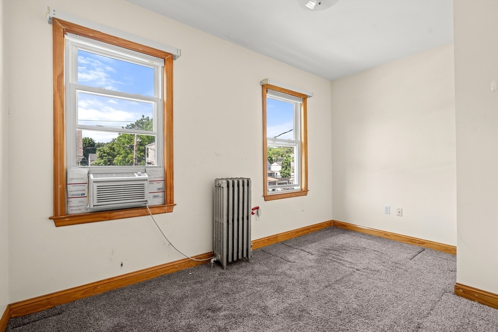 21-23 Averton St