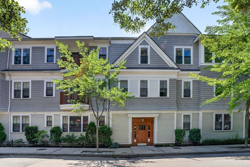 131 Green Street # 306