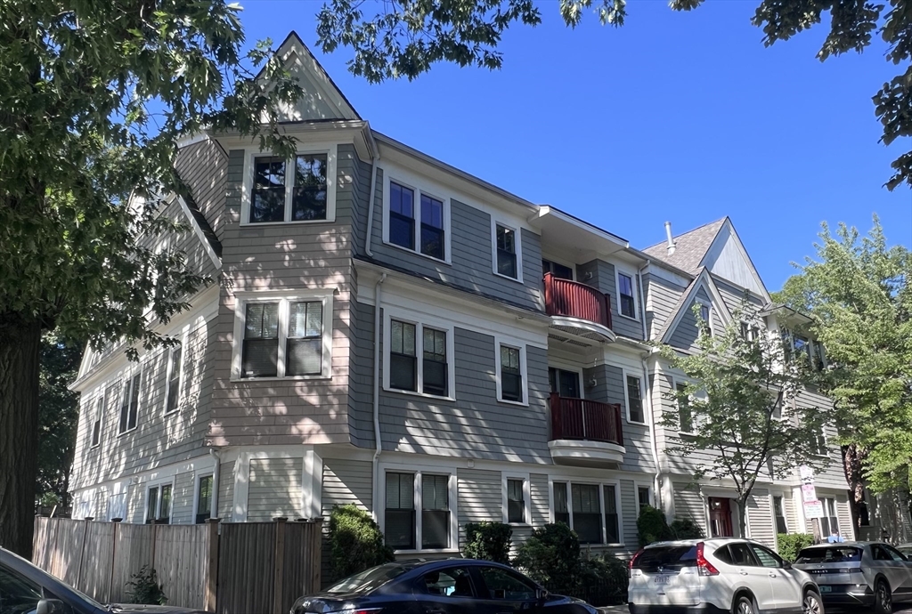 131 Green Street # 306