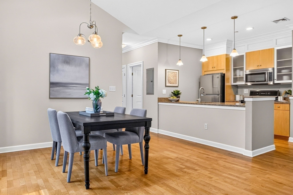131 Green Street # 306