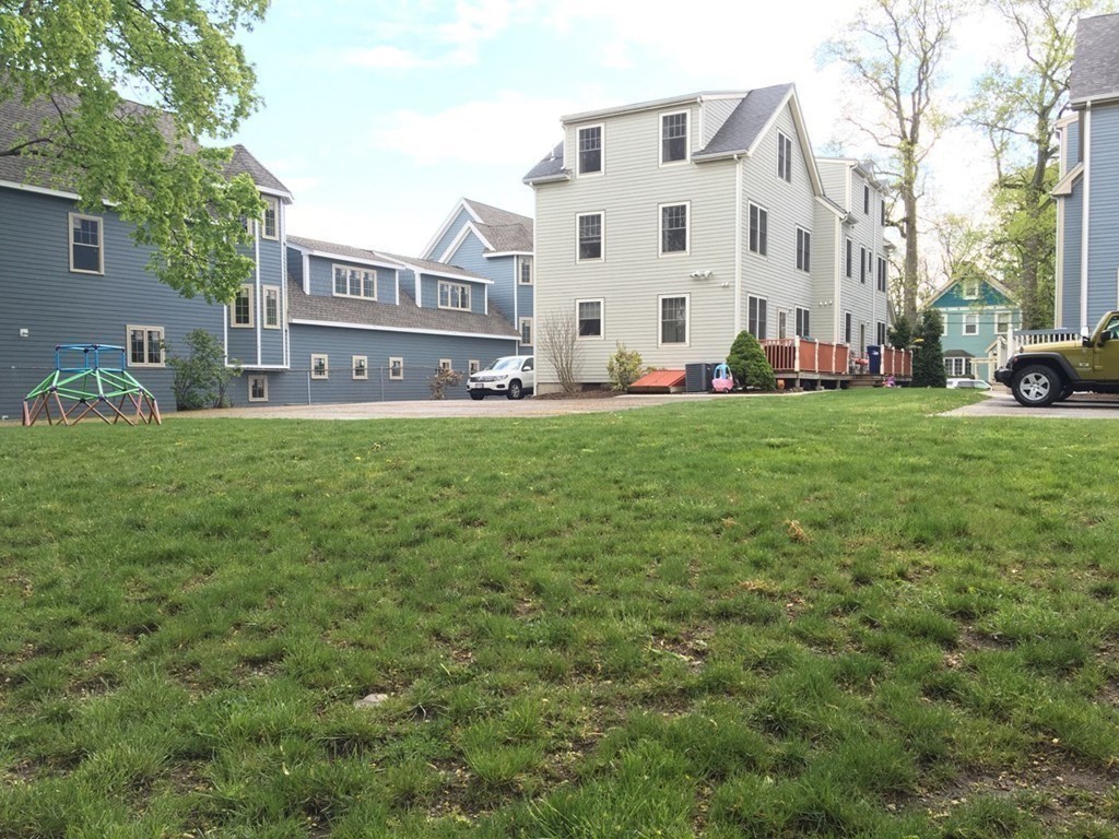 78 Durnell Ave