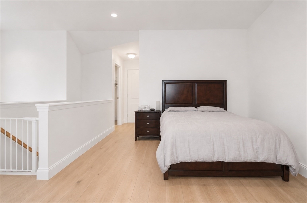 78 Durnell Ave