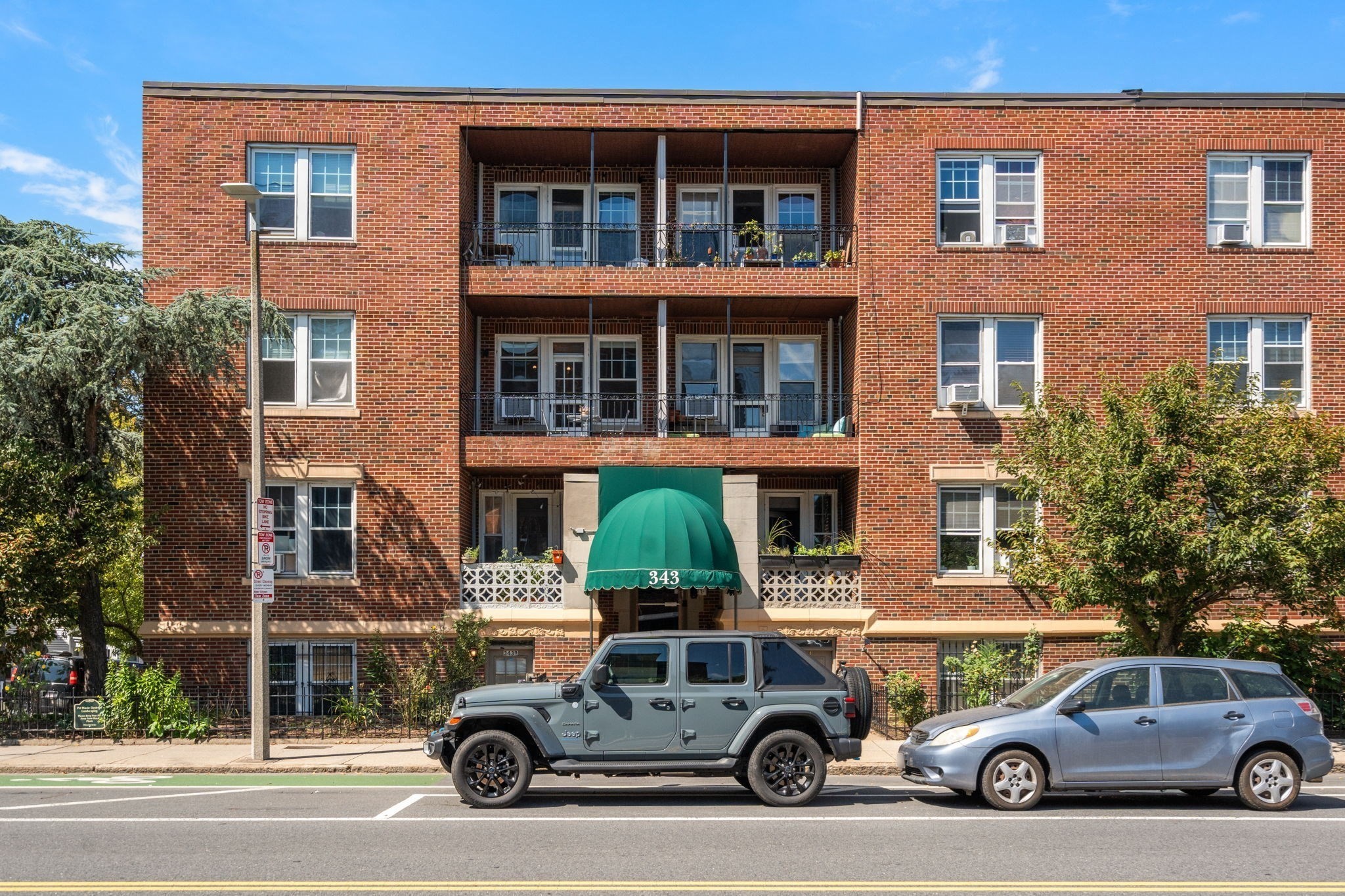 343 S Huntington Ave # 6