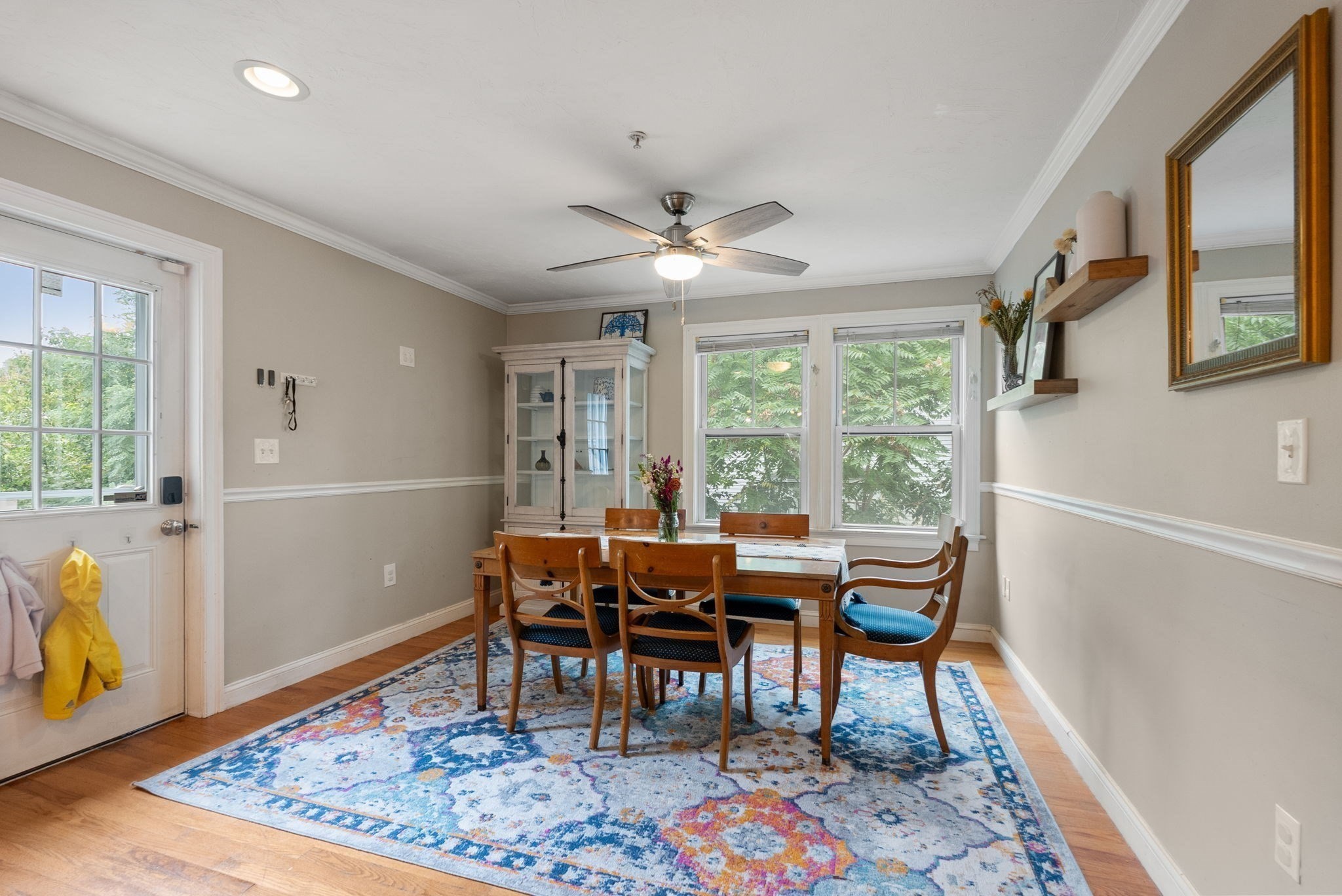 16 Westminster Ave # B2