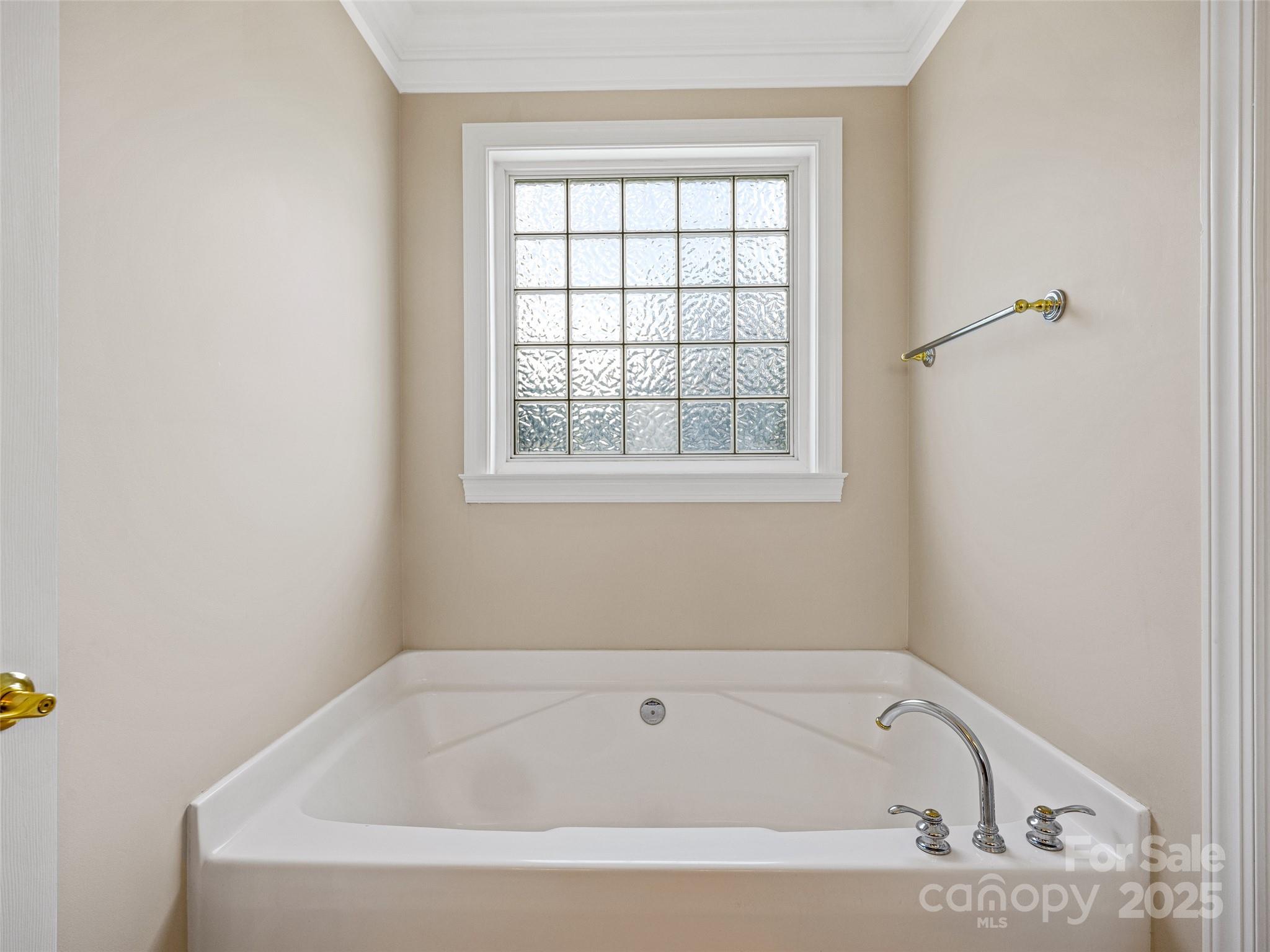 9 Foggy Glen Drive