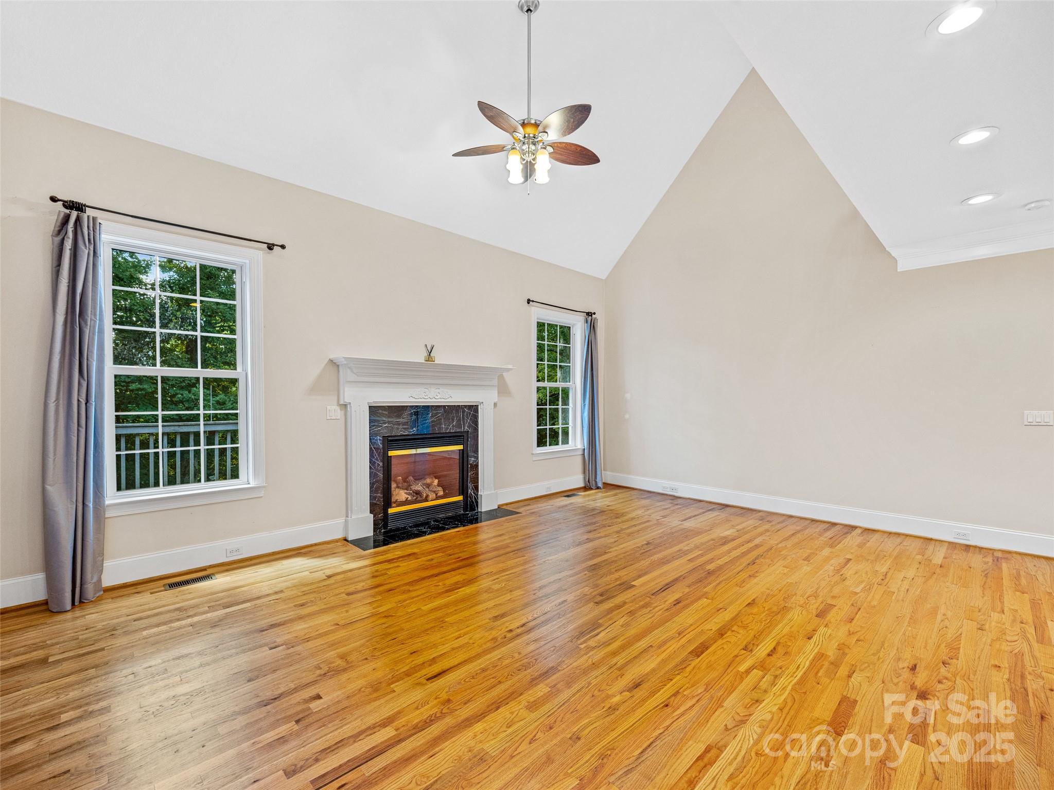 9 Foggy Glen Drive