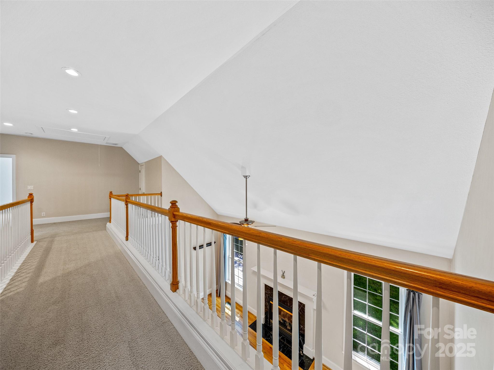 9 Foggy Glen Drive