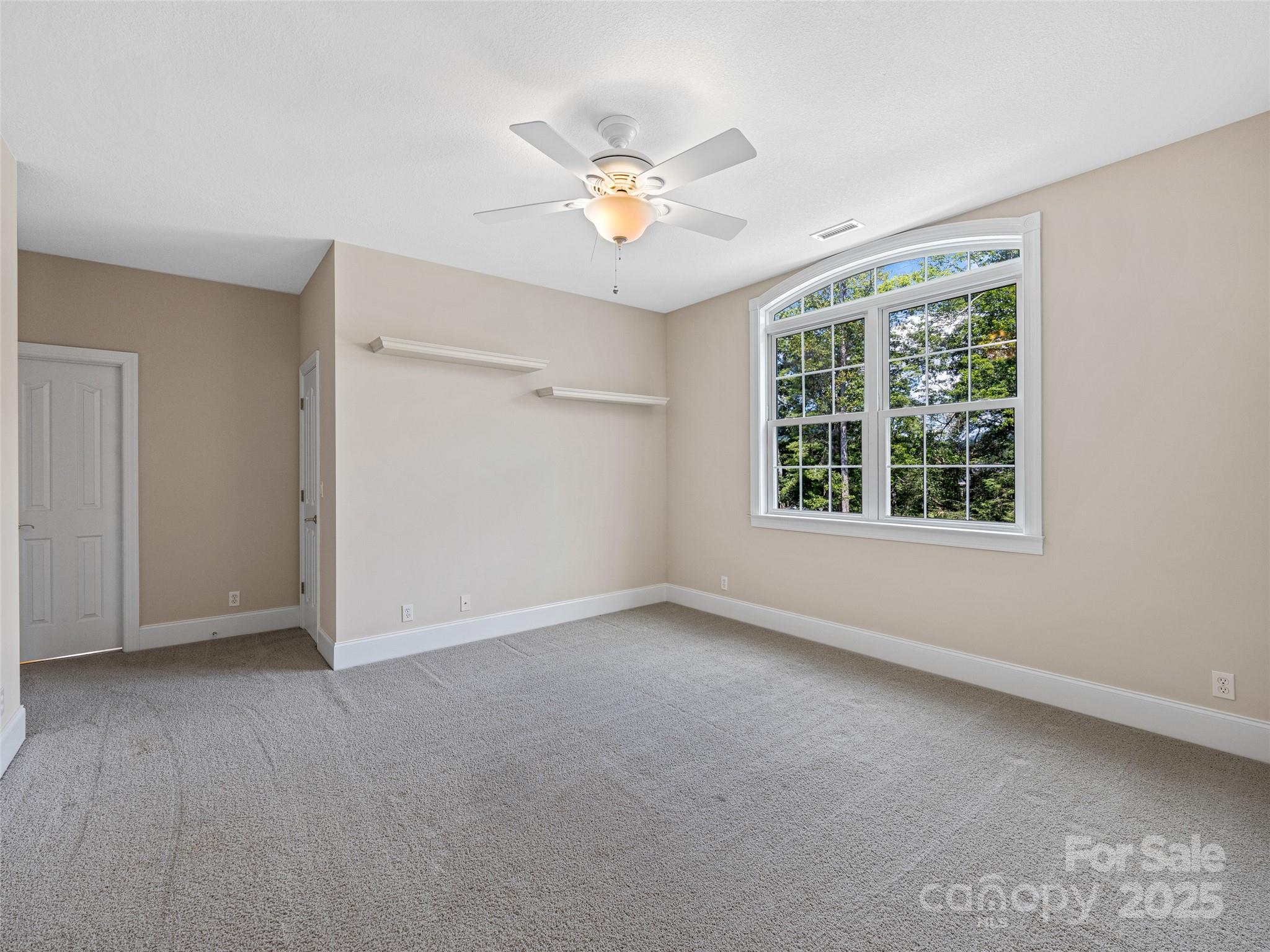 9 Foggy Glen Drive
