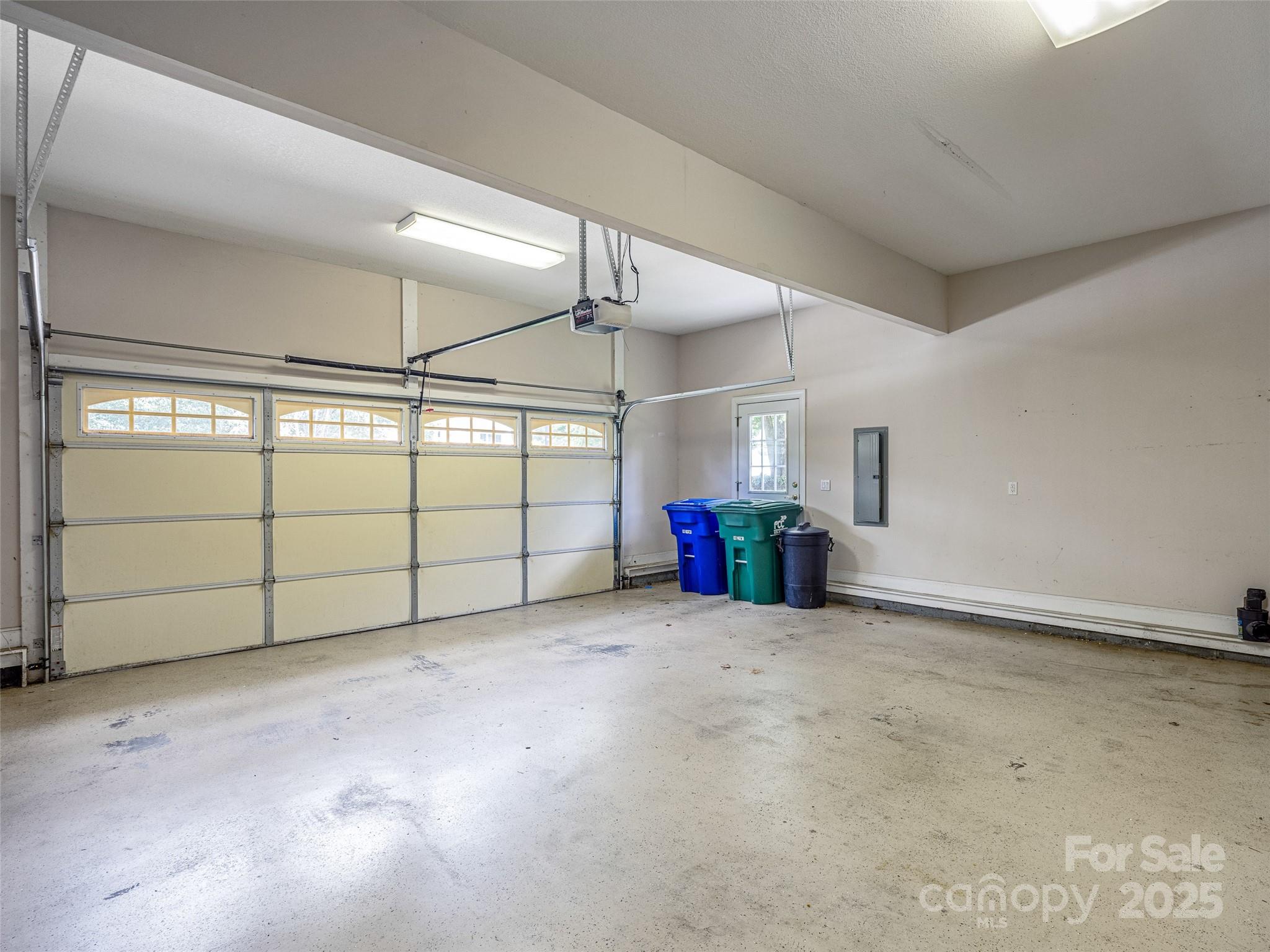 9 Foggy Glen Drive