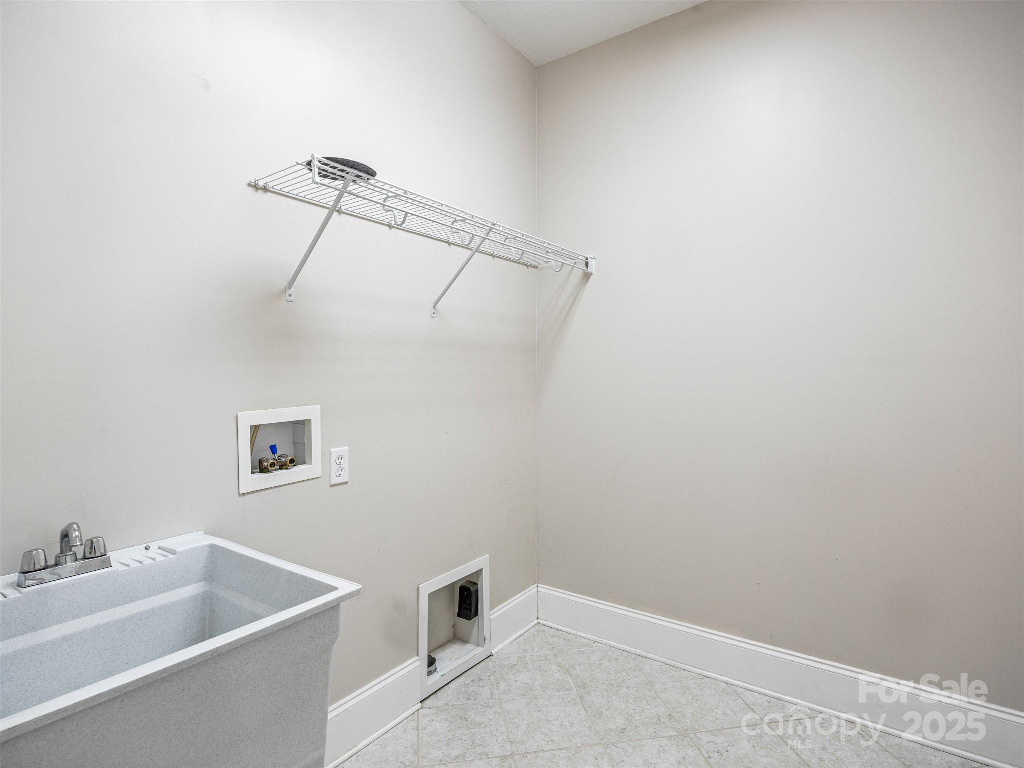 9 Foggy Glen Drive