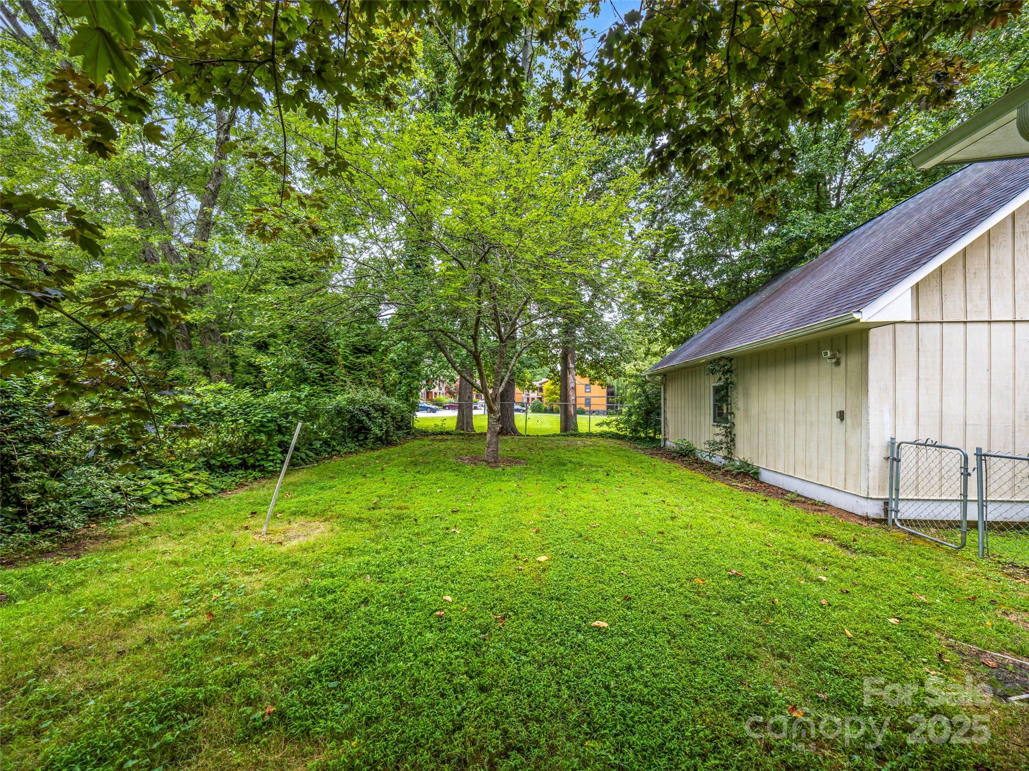 1066 Maplewood Court