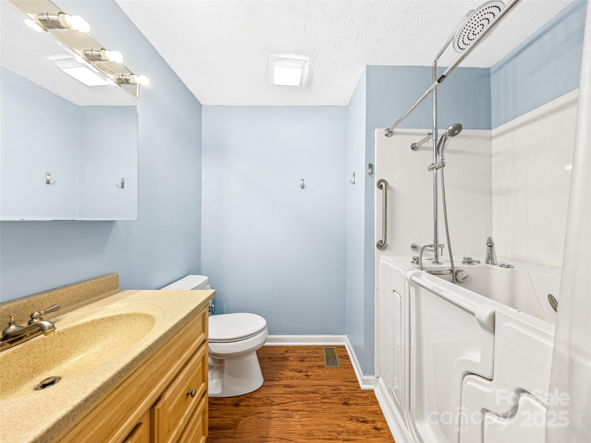 1066 Maplewood Court