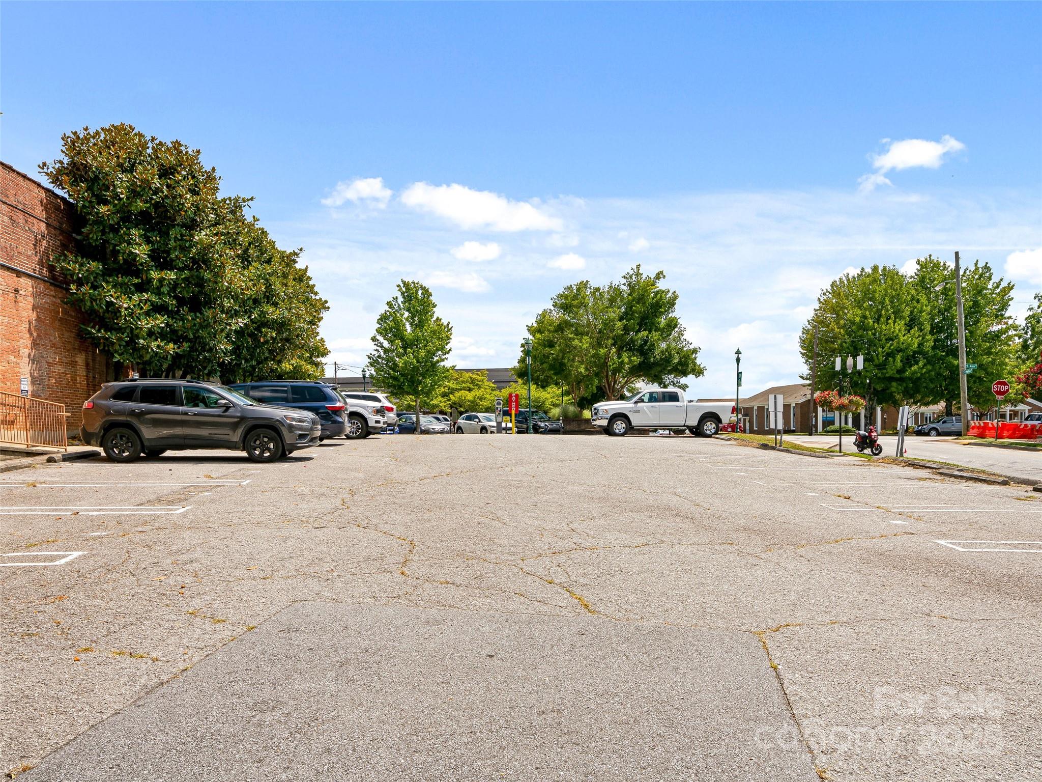125 & 127 S Main Street