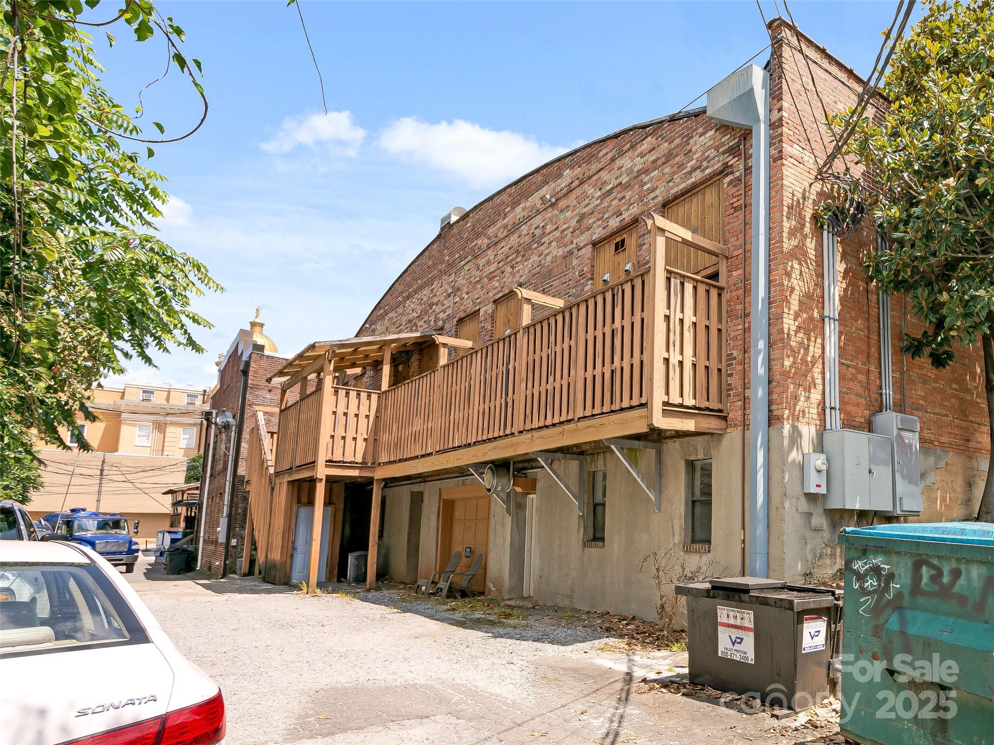 125 & 127 S Main Street