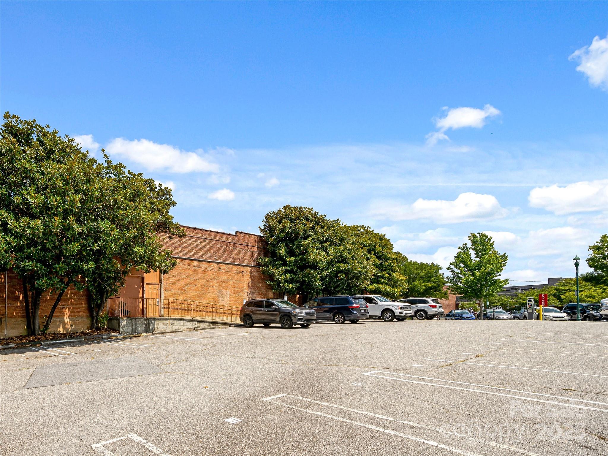 125 & 127 S Main Street