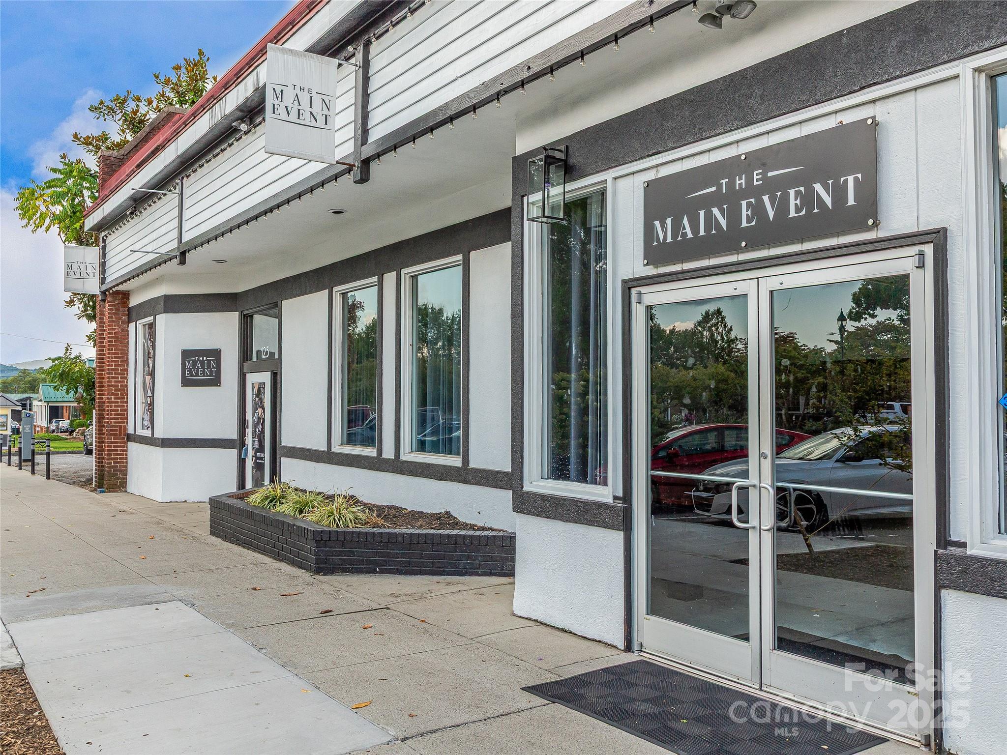 125 & 127 S Main Street