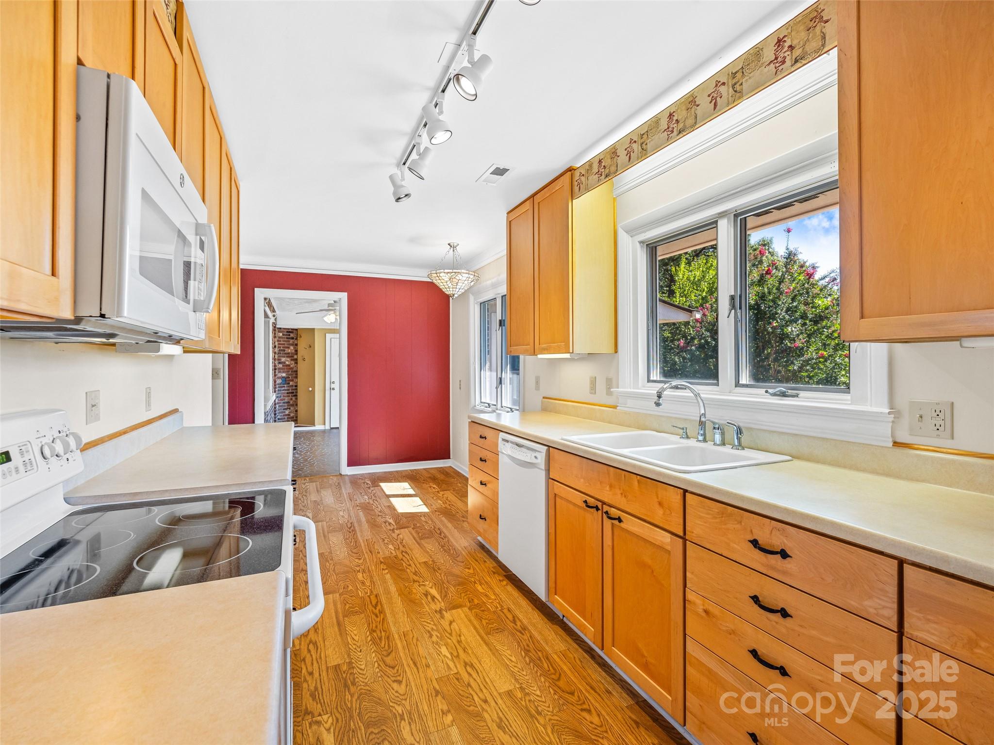 140 Matthew Drive