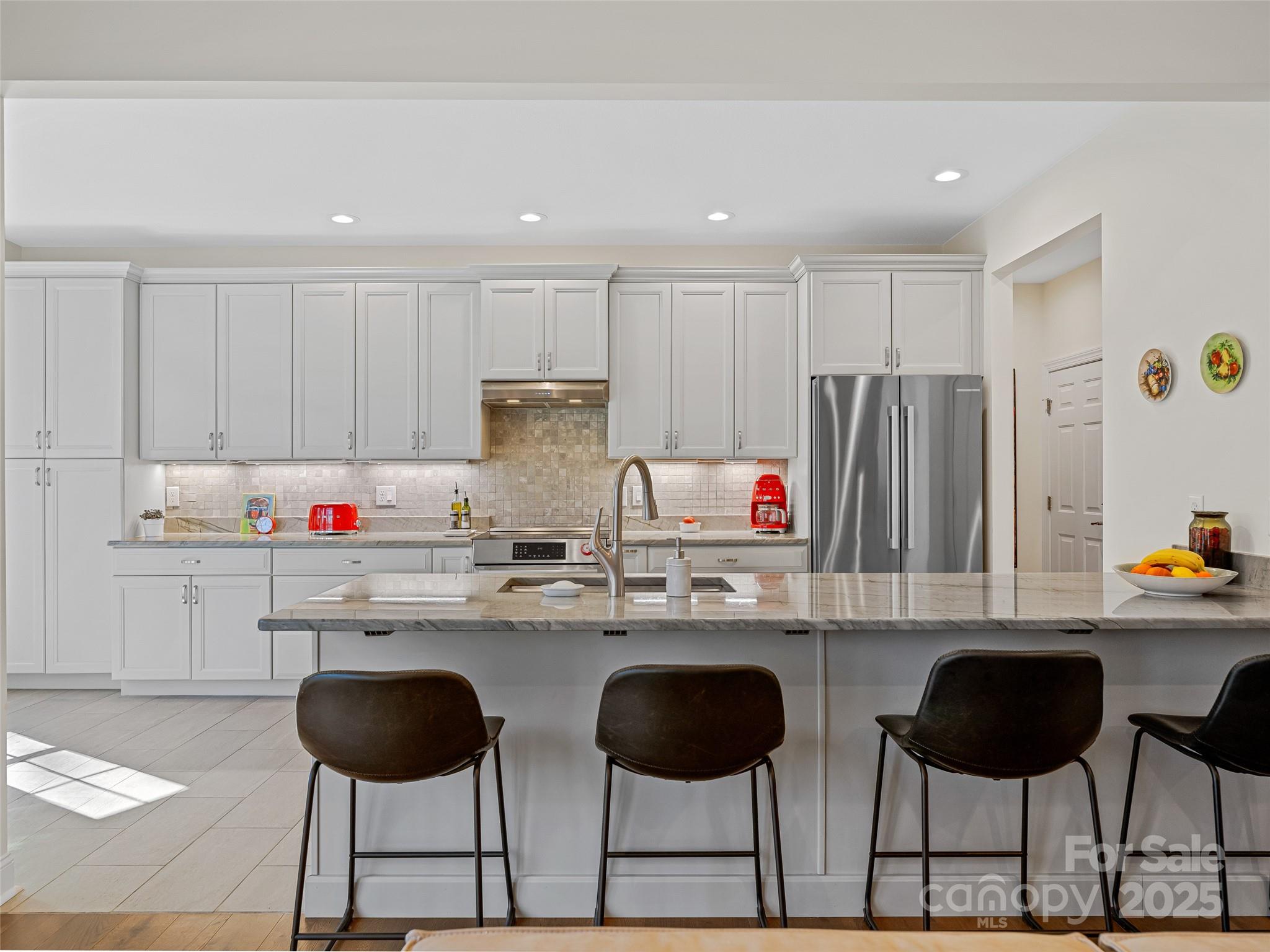 2508 Carriage Falls Court